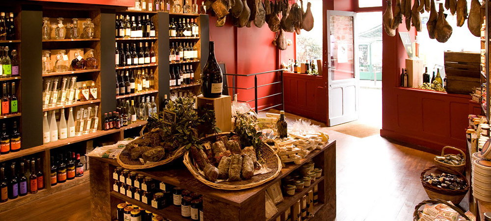 Faites la fête dans une épicerie corse
